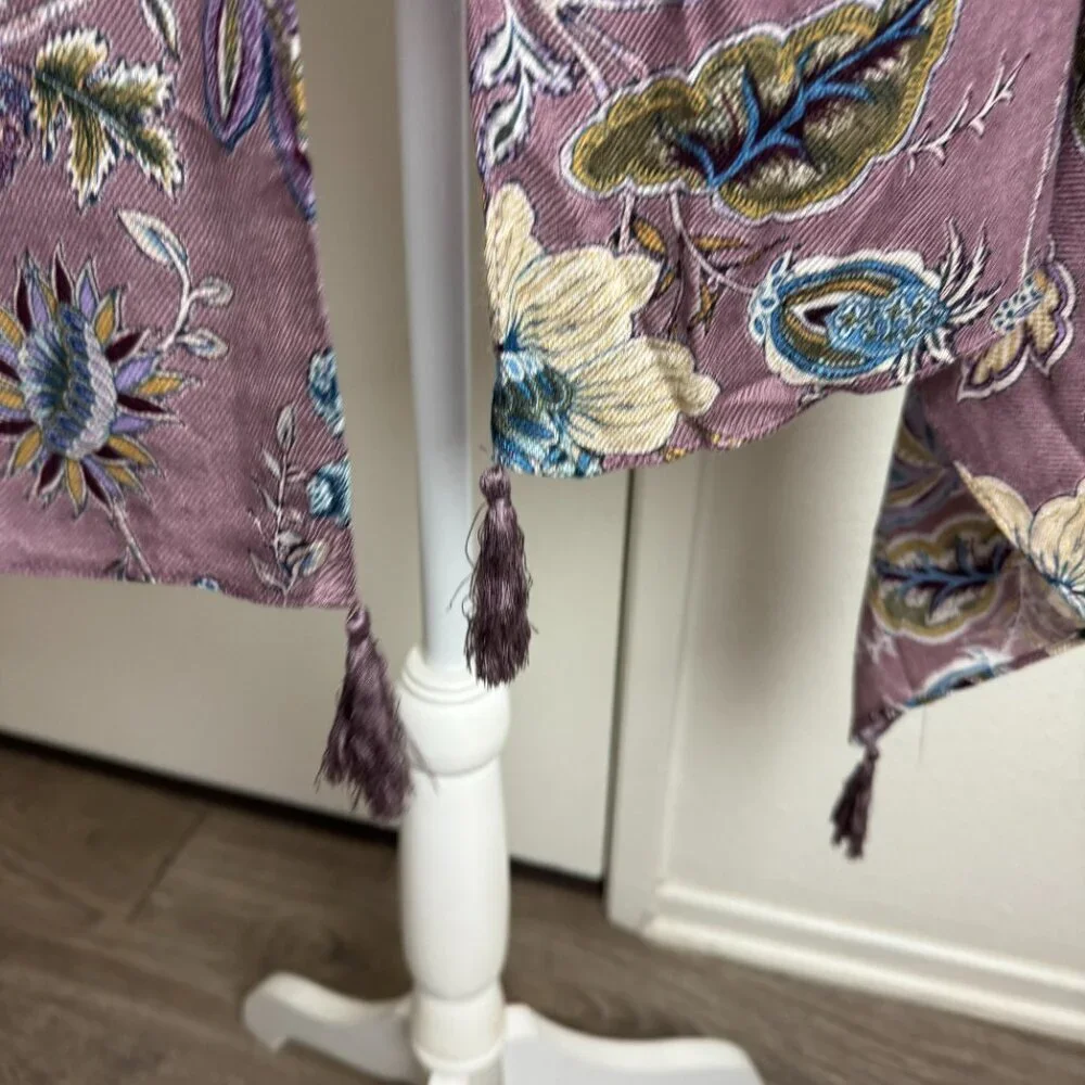 NWT Chico's Lilac Floral Soft 100% Rayon Large Scarf Wrap Tassels